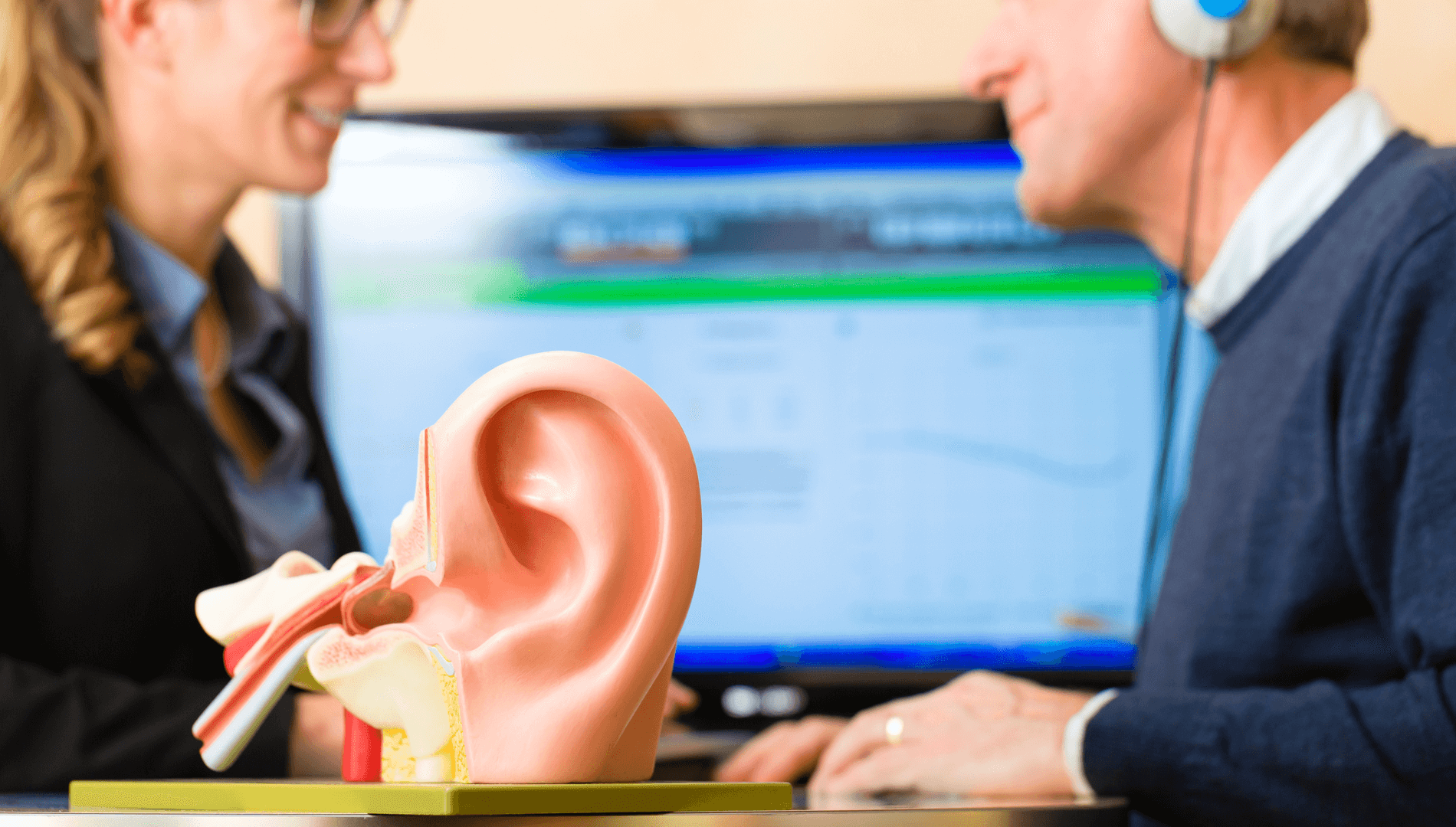 How Hearing Care Experts Support Seniors with Hearing Loss